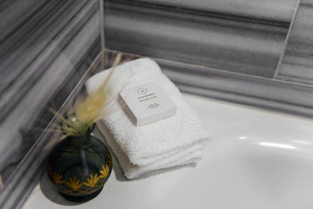Hostwise Stays - The Washington At Chatham - Free Parking, Private Gym, More! Pittsburgh Dış mekan fotoğraf